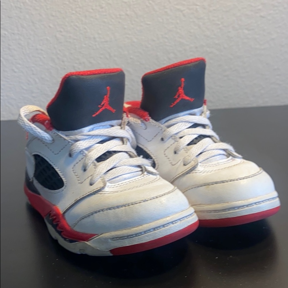 Jordan 5 low “fire red”